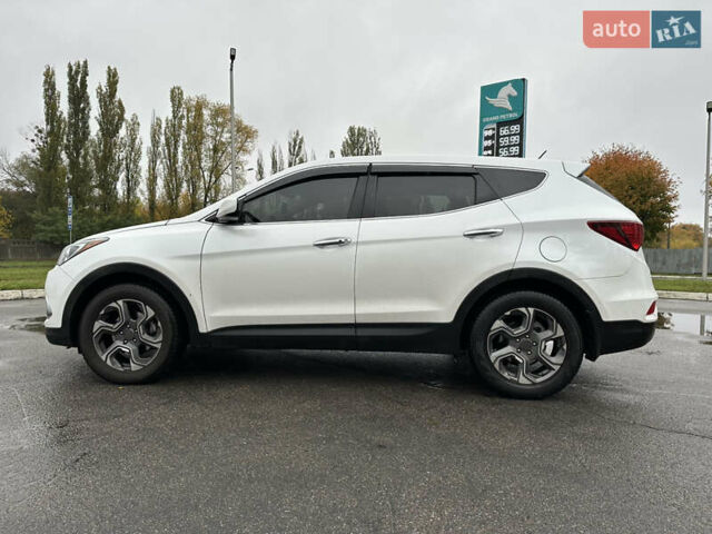 Білий Хендай Санта Фе, об'ємом двигуна 2.36 л та пробігом 98 тис. км за 14800 $, фото 7 на Automoto.ua