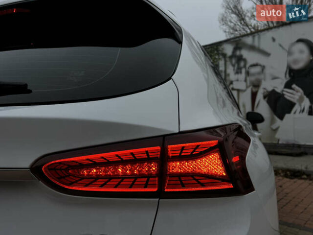 Білий Хендай Санта Фе, об'ємом двигуна 2 л та пробігом 94 тис. км за 22900 $, фото 59 на Automoto.ua