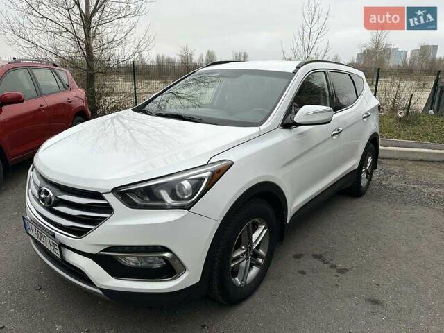 Белый Хендай Санта Фе, объемом двигателя 2.4 л и пробегом 126 тыс. км за 16300 $, фото 4 на Automoto.ua