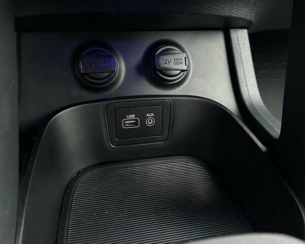 Белый Хендай Санта Фе, объемом двигателя 2.4 л и пробегом 126 тыс. км за 16300 $, фото 14 на Automoto.ua