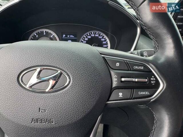 Білий Хендай Санта Фе, об'ємом двигуна 2 л та пробігом 154 тис. км за 26900 $, фото 9 на Automoto.ua
