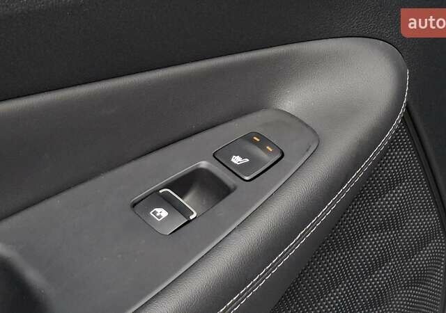 Белый Хендай Санта Фе, объемом двигателя 2.2 л и пробегом 107 тыс. км за 30999 $, фото 14 на Automoto.ua