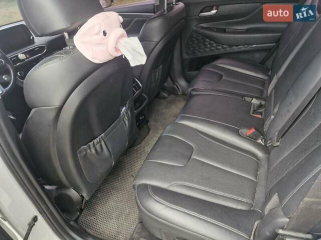 Хендай Санта Фе 2018 в Смеле на Automoto.ua Белый Хендай Санта Фе, объемом двигателя 2 л и пробегом 55 тыс. км за 27000 $, фото 21 на Automoto.ua