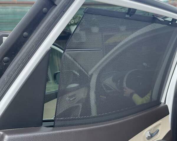 Білий Хендай Санта Фе, об'ємом двигуна 2.36 л та пробігом 69 тис. км за 22000 $, фото 6 на Automoto.ua