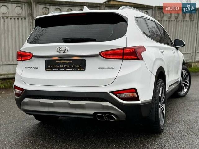 Белый Хендай Санта Фе, объемом двигателя 2.2 л и пробегом 80 тыс. км за 29500 $, фото 14 на Automoto.ua