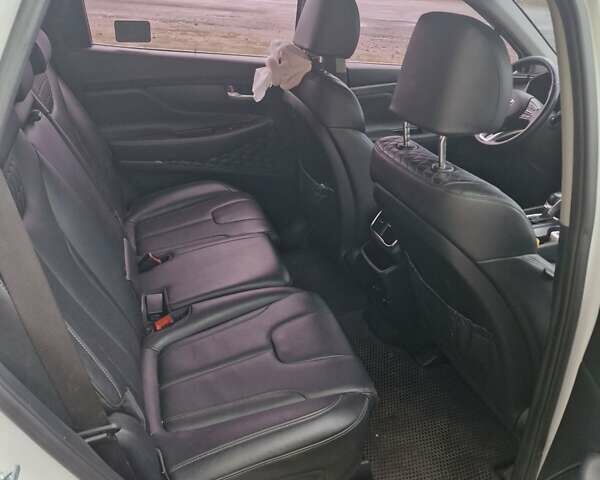 Хендай Санта Фе 2018 в Смеле на Automoto.ua Белый Хендай Санта Фе, объемом двигателя 2 л и пробегом 55 тыс. км за 27000 $, фото 10 на Automoto.ua