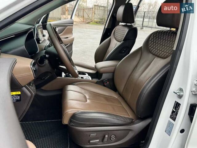 Белый Хендай Санта Фе, объемом двигателя 2.2 л и пробегом 80 тыс. км за 29500 $, фото 19 на Automoto.ua