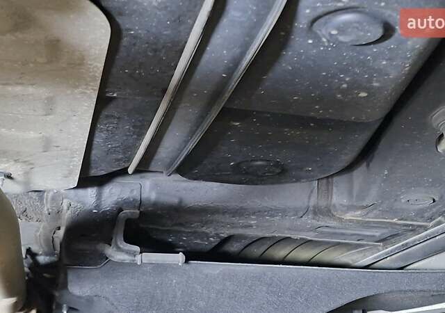 Белый Хендай Санта Фе, объемом двигателя 2.2 л и пробегом 107 тыс. км за 30999 $, фото 129 на Automoto.ua