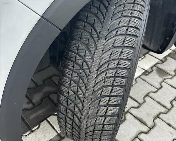 Білий Хендай Санта Фе, об'ємом двигуна 2.36 л та пробігом 62 тис. км за 22500 $, фото 14 на Automoto.ua