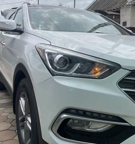 Білий Хендай Санта Фе, об'ємом двигуна 2.36 л та пробігом 69 тис. км за 22000 $, фото 7 на Automoto.ua