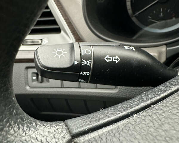 Білий Хендай Санта Фе, об'ємом двигуна 2.36 л та пробігом 98 тис. км за 14800 $, фото 19 на Automoto.ua