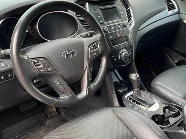 Белый Хендай Санта Фе, объемом двигателя 2.2 л и пробегом 77 тыс. км за 17399 $, фото 7 на Automoto.ua