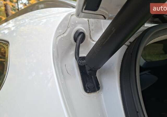 Белый Хендай Санта Фе, объемом двигателя 2.2 л и пробегом 107 тыс. км за 30999 $, фото 85 на Automoto.ua