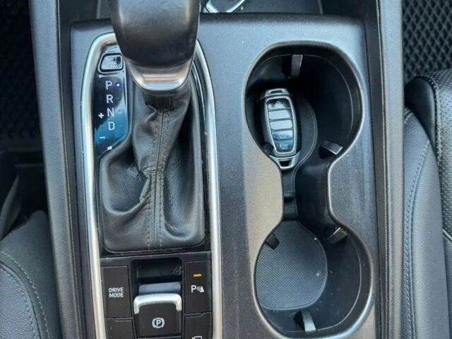 Білий Хендай Санта Фе, об'ємом двигуна 2.4 л та пробігом 100 тис. км за 13800 $, фото 17 на Automoto.ua