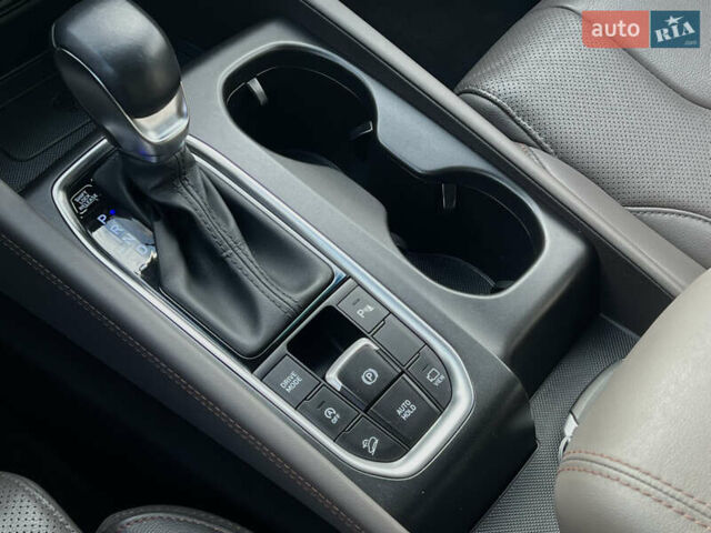 Белый Хендай Санта Фе, объемом двигателя 2.2 л и пробегом 169 тыс. км за 31034 $, фото 60 на Automoto.ua