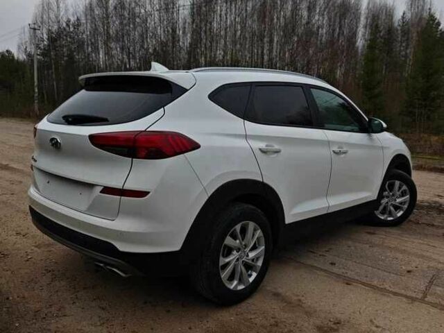 Белый Хендай Санта Фе, объемом двигателя 2 л и пробегом 82 тыс. км за 19900 $, фото 5 на Automoto.ua