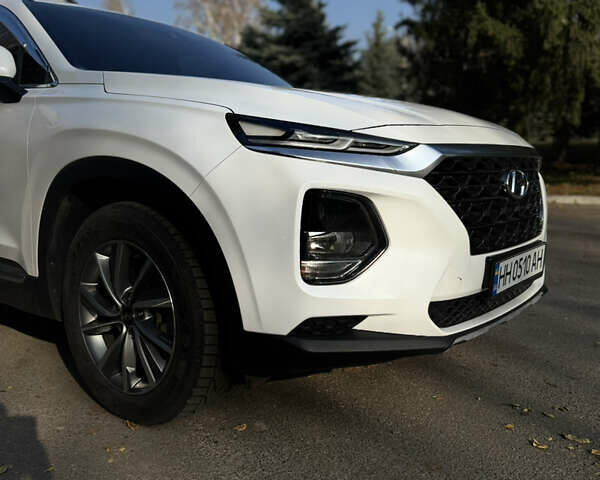 Білий Хендай Санта Фе, об'ємом двигуна 2 л та пробігом 210 тис. км за 23600 $, фото 5 на Automoto.ua