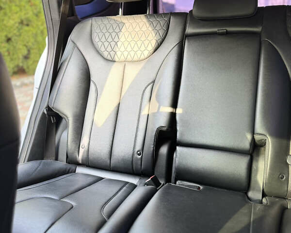 Білий Хендай Санта Фе, об'ємом двигуна 2 л та пробігом 210 тис. км за 23600 $, фото 15 на Automoto.ua