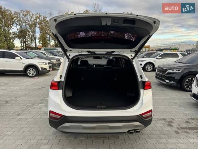 Белый Хендай Санта Фе, объемом двигателя 2 л и пробегом 129 тыс. км за 27400 $, фото 11 на Automoto.ua