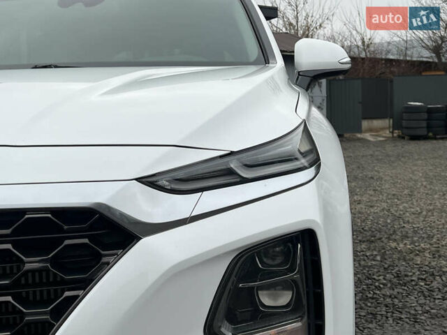 Белый Хендай Санта Фе, объемом двигателя 2.2 л и пробегом 169 тыс. км за 29887 $, фото 13 на Automoto.ua