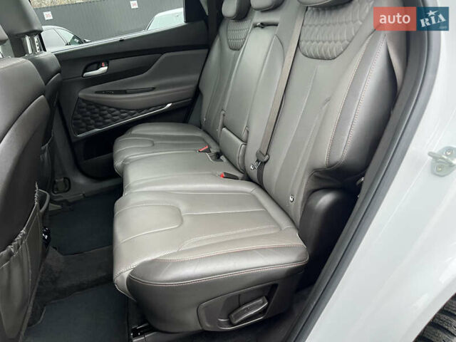 Белый Хендай Санта Фе, объемом двигателя 2.2 л и пробегом 169 тыс. км за 29887 $, фото 33 на Automoto.ua