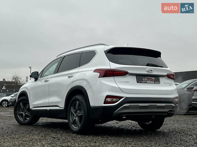 Белый Хендай Санта Фе, объемом двигателя 2.2 л и пробегом 169 тыс. км за 29887 $, фото 5 на Automoto.ua