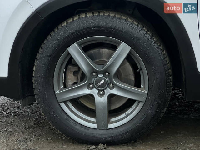 Белый Хендай Санта Фе, объемом двигателя 2.2 л и пробегом 169 тыс. км за 29887 $, фото 22 на Automoto.ua