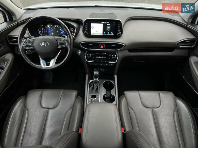 Белый Хендай Санта Фе, объемом двигателя 2.2 л и пробегом 169 тыс. км за 29887 $, фото 60 на Automoto.ua