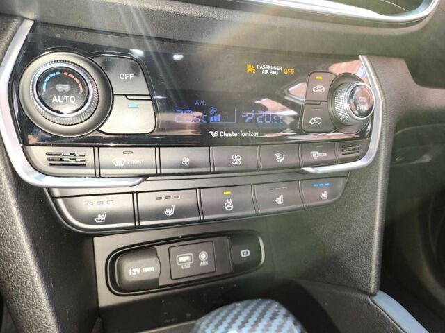 Белый Хендай Санта Фе, объемом двигателя 2 л и пробегом 87 тыс. км за 11200 $, фото 13 на Automoto.ua