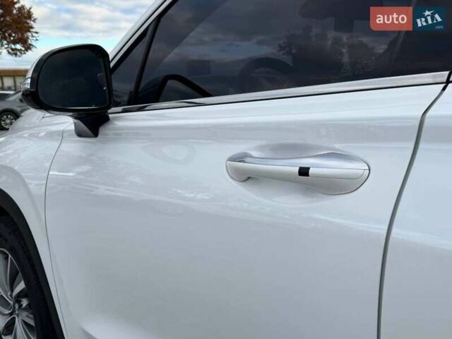 Белый Хендай Санта Фе, объемом двигателя 2 л и пробегом 129 тыс. км за 27400 $, фото 9 на Automoto.ua