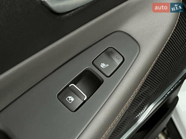 Белый Хендай Санта Фе, объемом двигателя 2.2 л и пробегом 169 тыс. км за 29887 $, фото 37 на Automoto.ua