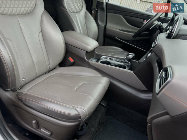 Белый Хендай Санта Фе, объемом двигателя 2.2 л и пробегом 169 тыс. км за 31034 $, фото 45 на Automoto.ua