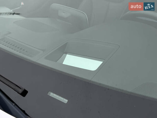 Белый Хендай Санта Фе, объемом двигателя 2.2 л и пробегом 169 тыс. км за 29887 $, фото 15 на Automoto.ua