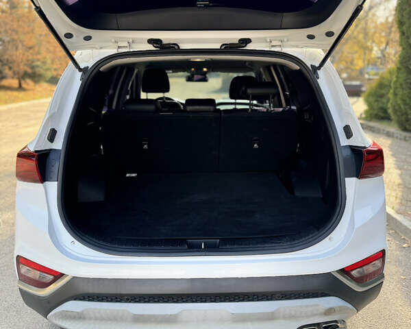 Білий Хендай Санта Фе, об'ємом двигуна 2 л та пробігом 210 тис. км за 23600 $, фото 18 на Automoto.ua