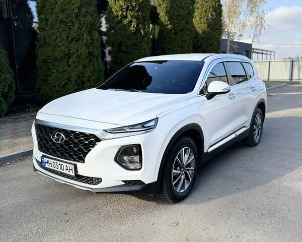 Білий Хендай Санта Фе, об'ємом двигуна 2 л та пробігом 210 тис. км за 23600 $, фото 1 на Automoto.ua