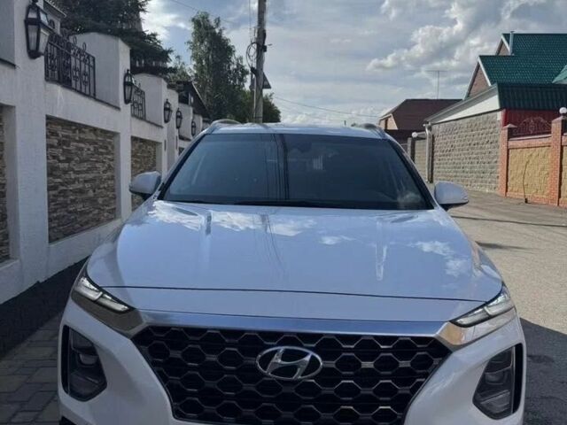 Білий Хендай Санта Фе, об'ємом двигуна 2.4 л та пробігом 100 тис. км за 13800 $, фото 19 на Automoto.ua