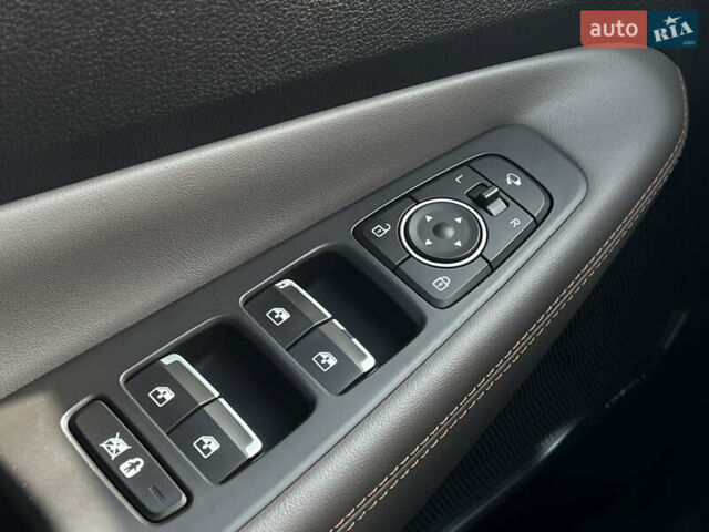 Белый Хендай Санта Фе, объемом двигателя 2.2 л и пробегом 169 тыс. км за 31034 $, фото 65 на Automoto.ua