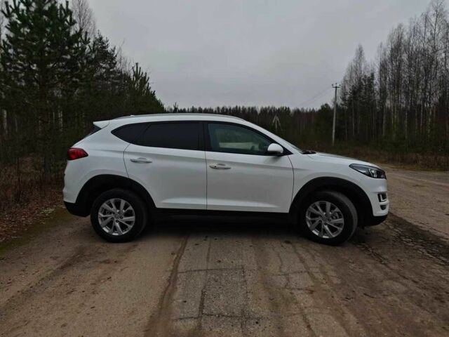 Белый Хендай Санта Фе, объемом двигателя 2 л и пробегом 82 тыс. км за 19900 $, фото 6 на Automoto.ua