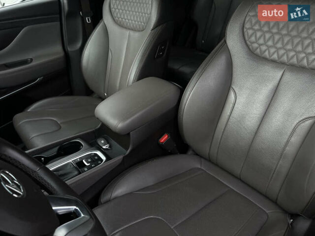 Белый Хендай Санта Фе, объемом двигателя 2.2 л и пробегом 169 тыс. км за 31034 $, фото 28 на Automoto.ua