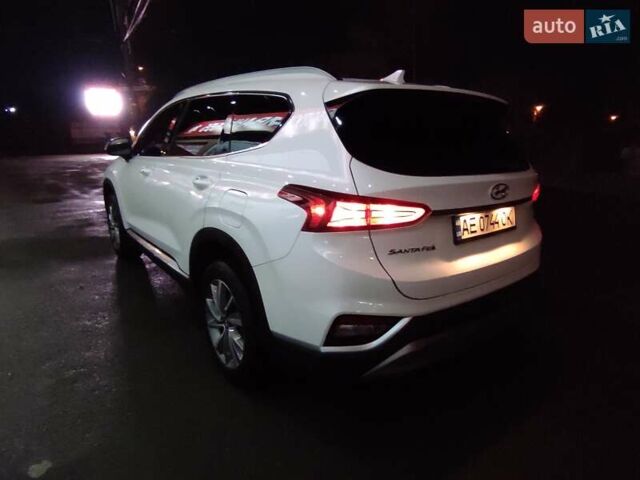 Белый Хендай Санта Фе, объемом двигателя 2.4 л и пробегом 18 тыс. км за 25500 $, фото 20 на Automoto.ua
