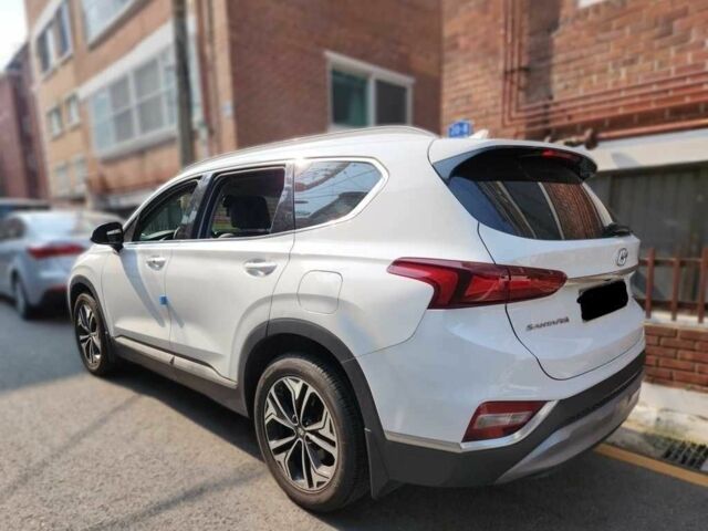 Белый Хендай Санта Фе, объемом двигателя 2 л и пробегом 87 тыс. км за 11200 $, фото 5 на Automoto.ua