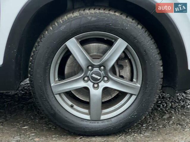 Белый Хендай Санта Фе, объемом двигателя 2.2 л и пробегом 169 тыс. км за 29887 $, фото 25 на Automoto.ua