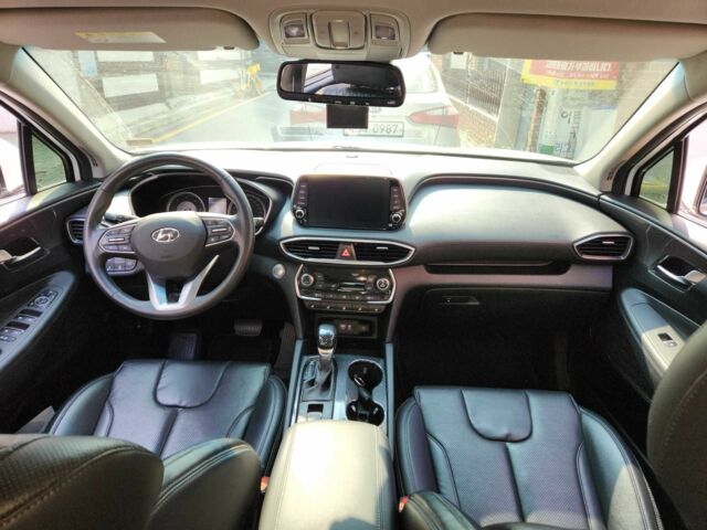 Белый Хендай Санта Фе, объемом двигателя 2 л и пробегом 87 тыс. км за 11200 $, фото 11 на Automoto.ua