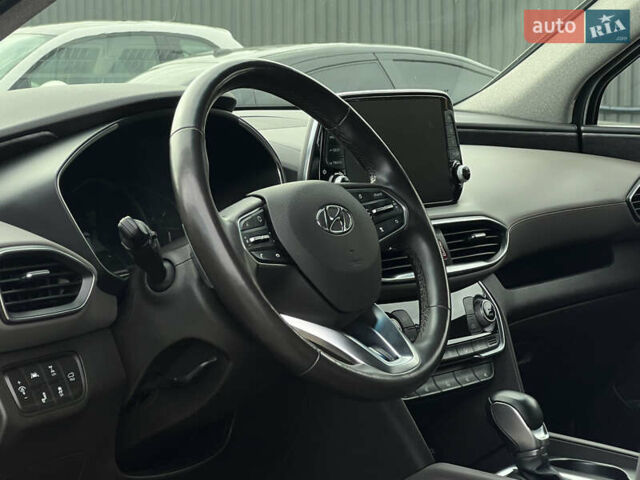 Белый Хендай Санта Фе, объемом двигателя 2.2 л и пробегом 169 тыс. км за 31034 $, фото 24 на Automoto.ua