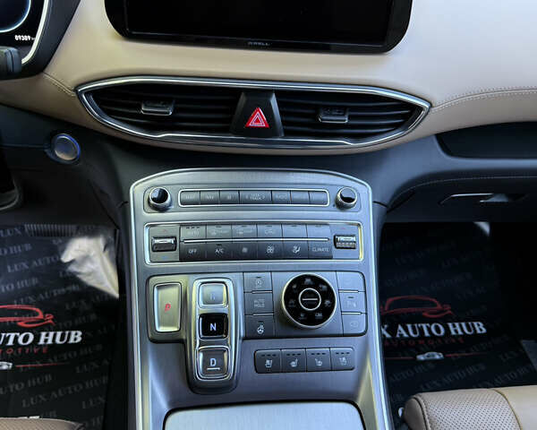 Белый Хендай Санта Фе, объемом двигателя 2.15 л и пробегом 67 тыс. км за 37999 $, фото 156 на Automoto.ua