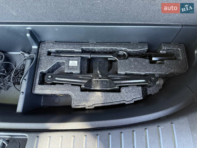 Белый Хендай Санта Фе, объемом двигателя 2.15 л и пробегом 67 тыс. км за 37999 $, фото 141 на Automoto.ua