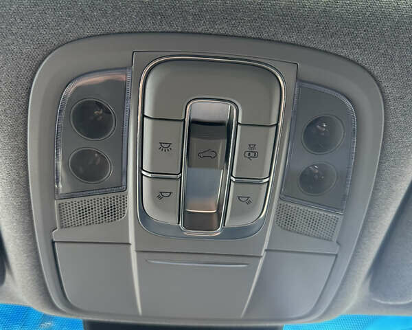 Белый Хендай Санта Фе, объемом двигателя 2 л и пробегом 36 тыс. км за 25500 $, фото 16 на Automoto.ua