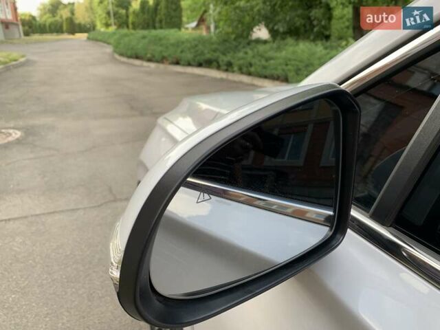 Білий Хендай Санта Фе, об'ємом двигуна 2.2 л та пробігом 139 тис. км за 29500 $, фото 16 на Automoto.ua