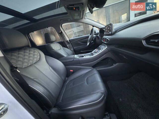 Белый Хендай Санта Фе, объемом двигателя 1.6 л и пробегом 82 тыс. км за 29000 $, фото 14 на Automoto.ua