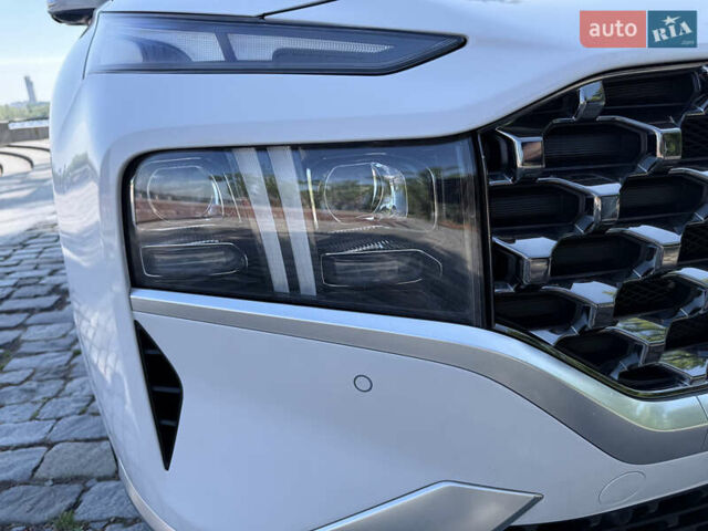 Белый Хендай Санта Фе, объемом двигателя 2.15 л и пробегом 67 тыс. км за 37999 $, фото 162 на Automoto.ua